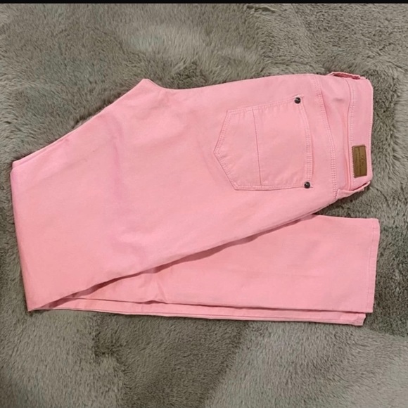 Pink Jeans - Picture 3 of 5